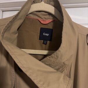 GAP Classic Beige Trench Coat - XL - Good Condition, No Flaws